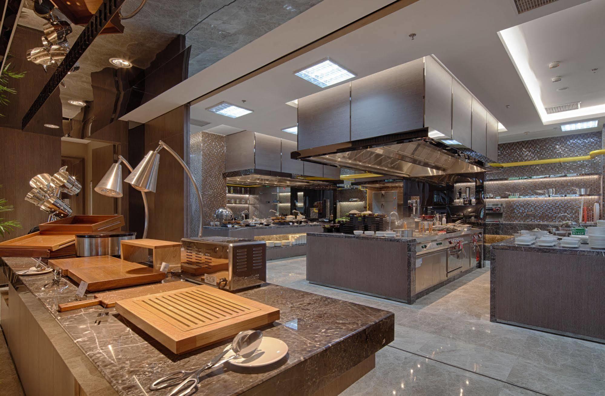 Courtyard By Marriott Xinchang Buitenkant foto