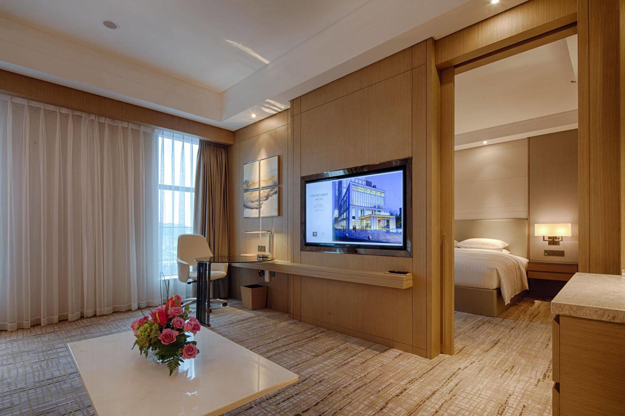 Courtyard By Marriott Xinchang Buitenkant foto